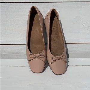 Clarks Artisan - Candra Flats - Sz 8 -
